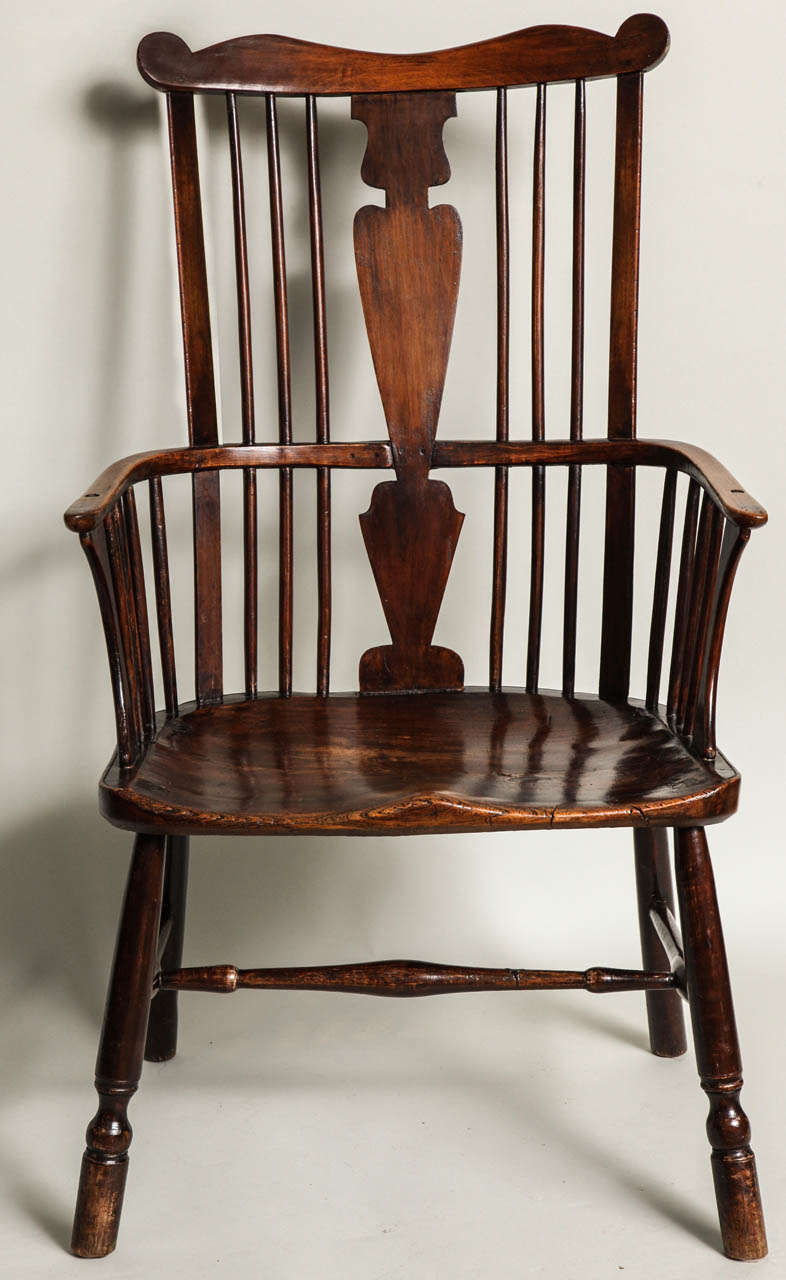 comb back windsor chair