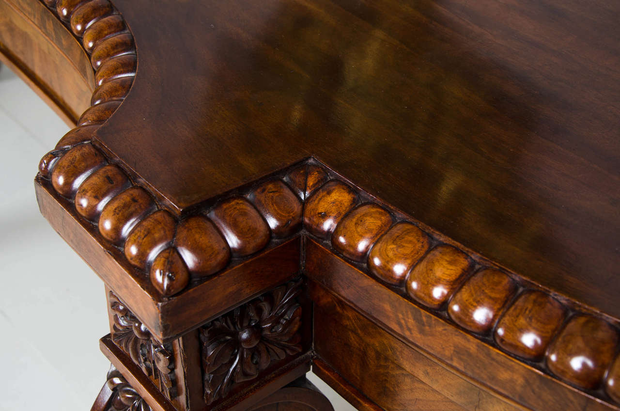 Early 19th Century Regency Mahogany Serving or Side Table For Sale