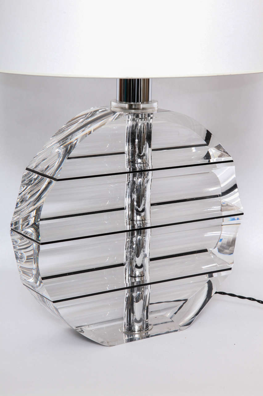 Feliceantonio Botta Architectural Lucite Mid Century Modern Italy 1950's
New socket and rewired
Shade not included