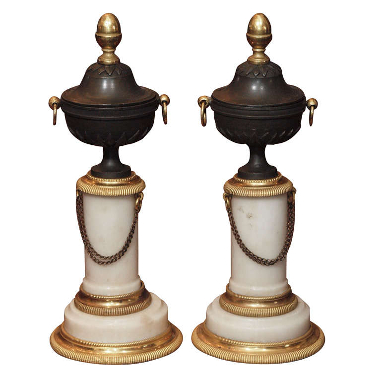 PAIR OF LOUIS XVI MARBLE AND BRONZE GRANITURE For Sale