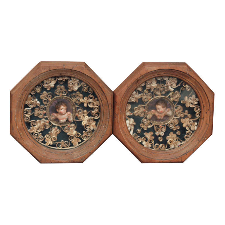 PR OF SHADOWBOXES W/ ROLLED PAPER AND POLYCHROME PUTTI HEADS For Sale