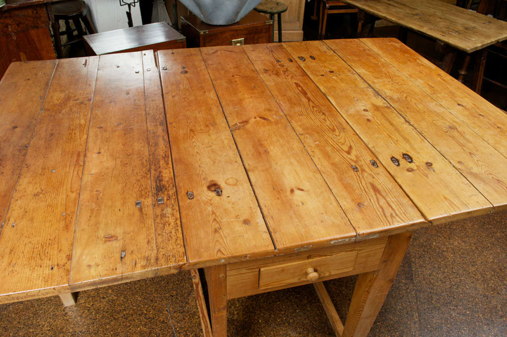 Swedish Pine Drop-leaf Table For Sale 1