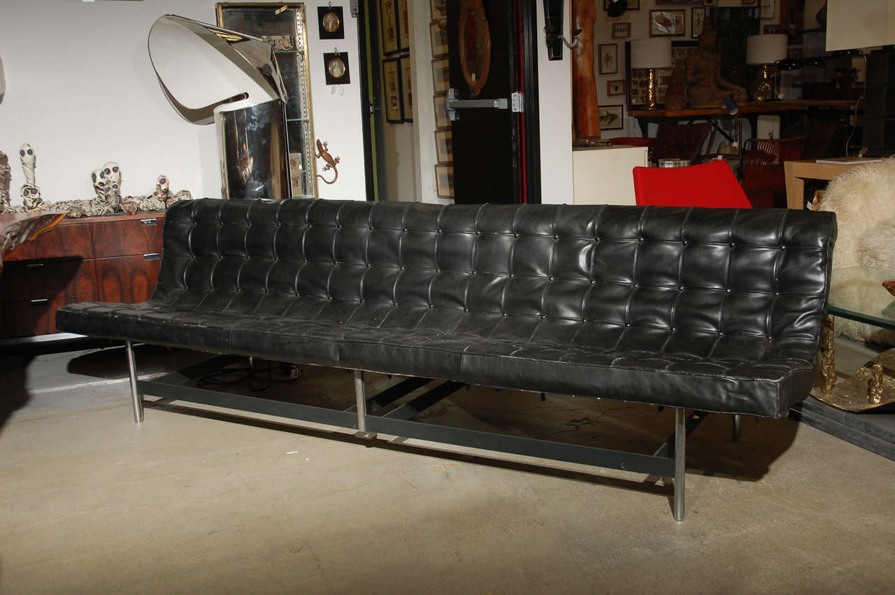 Canapé en cuir noir Laverne International