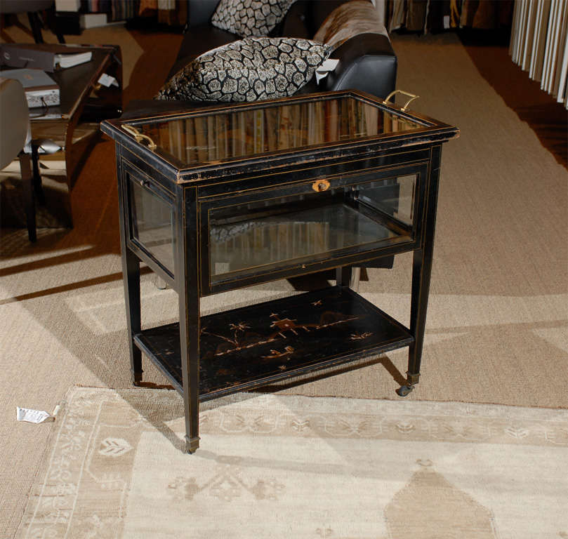 Bar Table in Lacquer