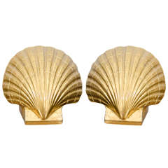 Pair of Metal Gilded Scallop Shells Pair of Metal Gilded Scallop Shells