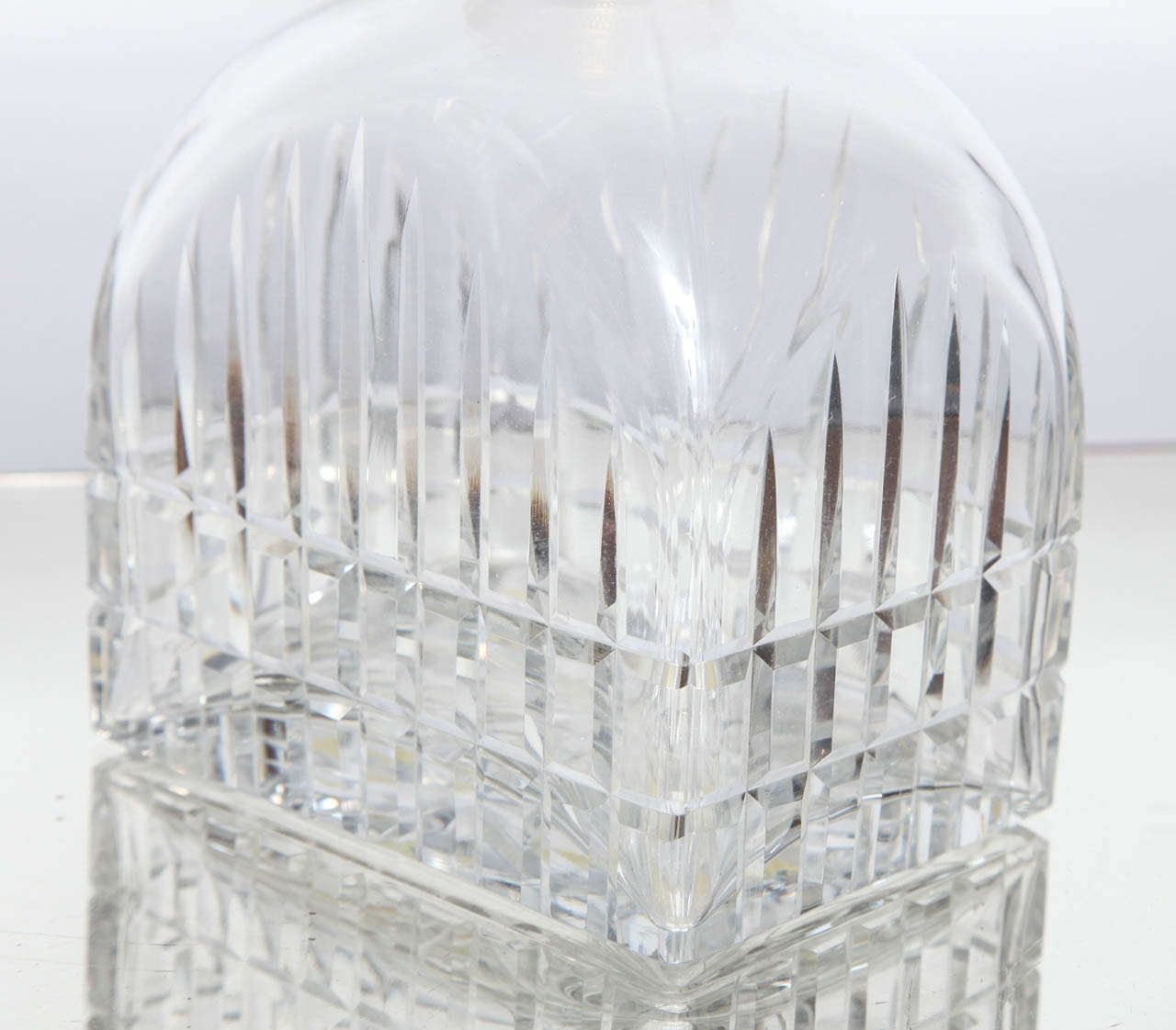 Cut Crystal Decanter with Gilded Stopper and Collar 2