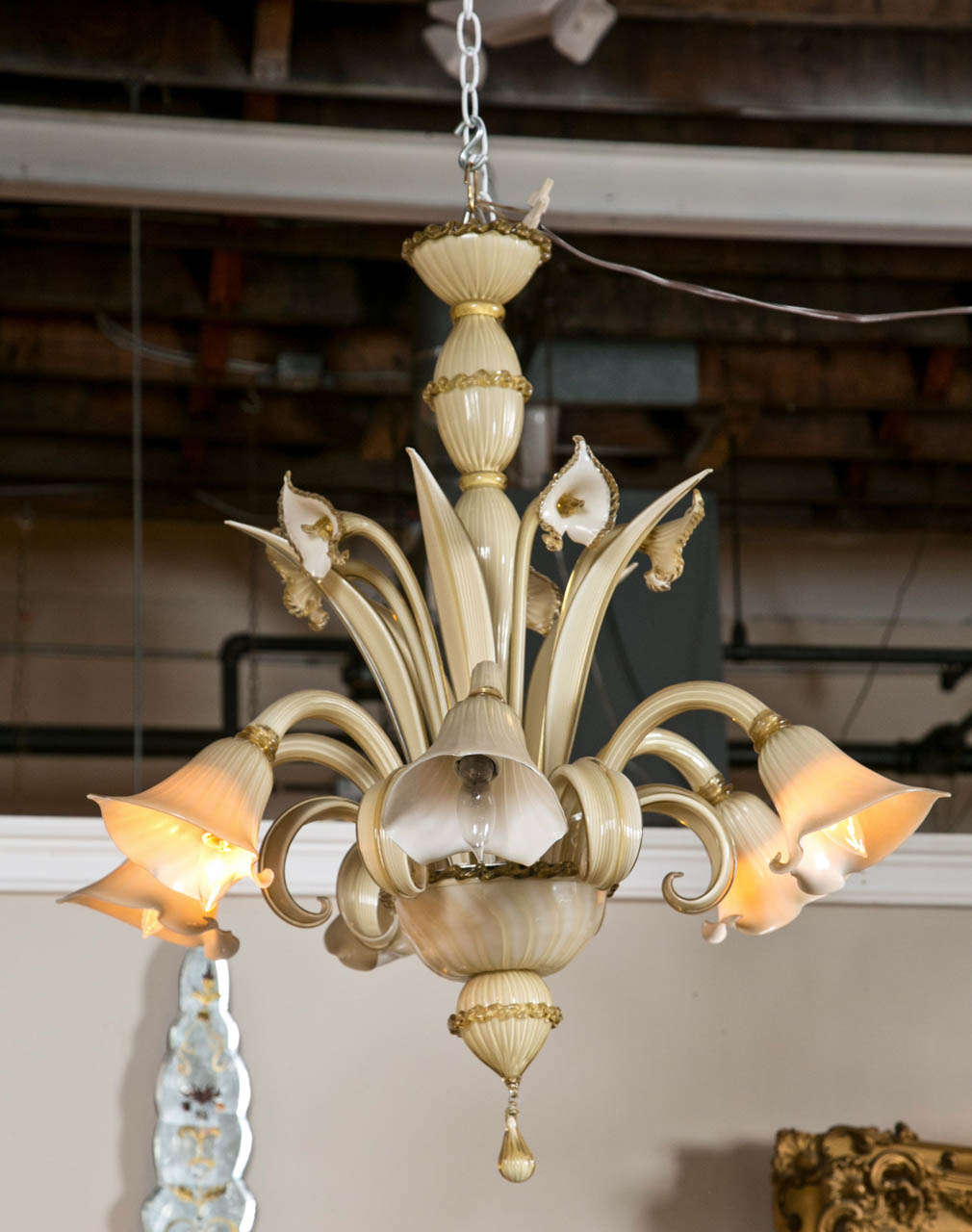 A beautiful Italian Murano six-light chandelier, in gorgeous beige and gold handblown glass, some glass parts having gold aventurine.