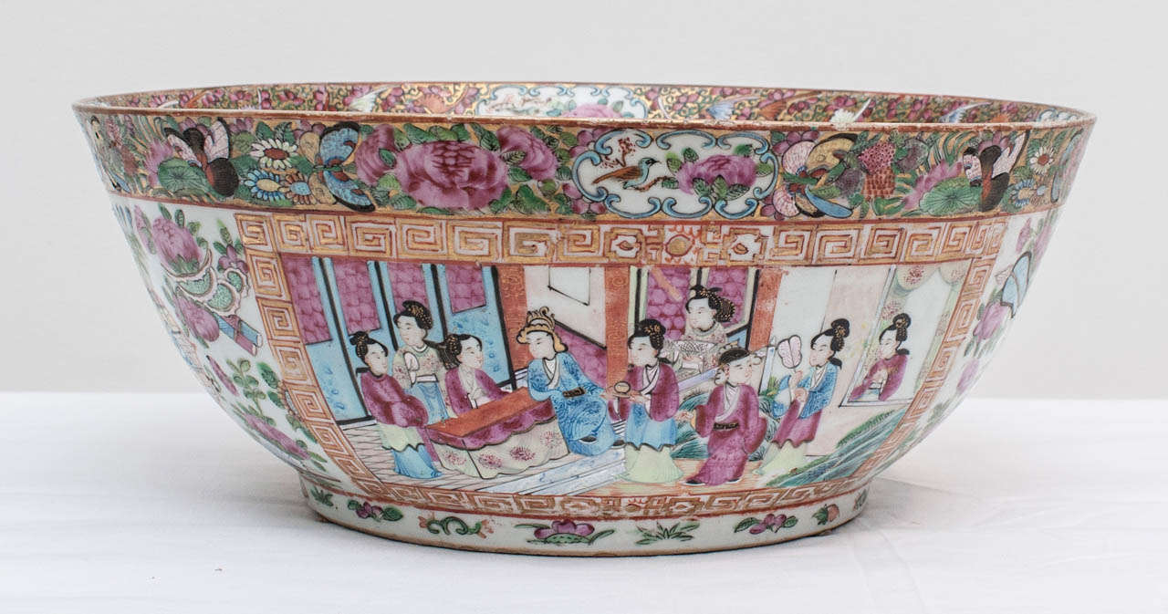 19th Century Chinese Rose Medallion Porcelain Punch Bowl For Sale