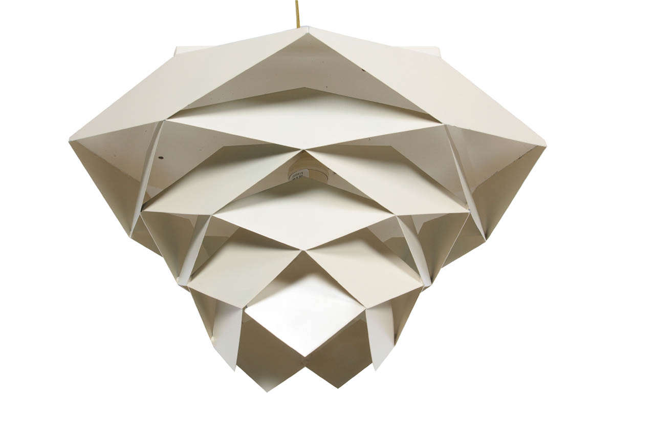 Geometric Off-White Light Fixture In Excellent Condition In New York, NY
