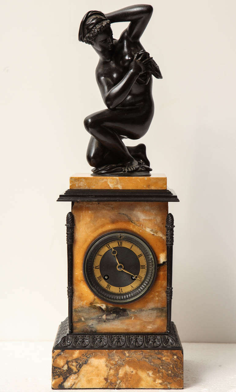 Charles X Bronze and Marble Clock In Good Condition For Sale In New York, NY