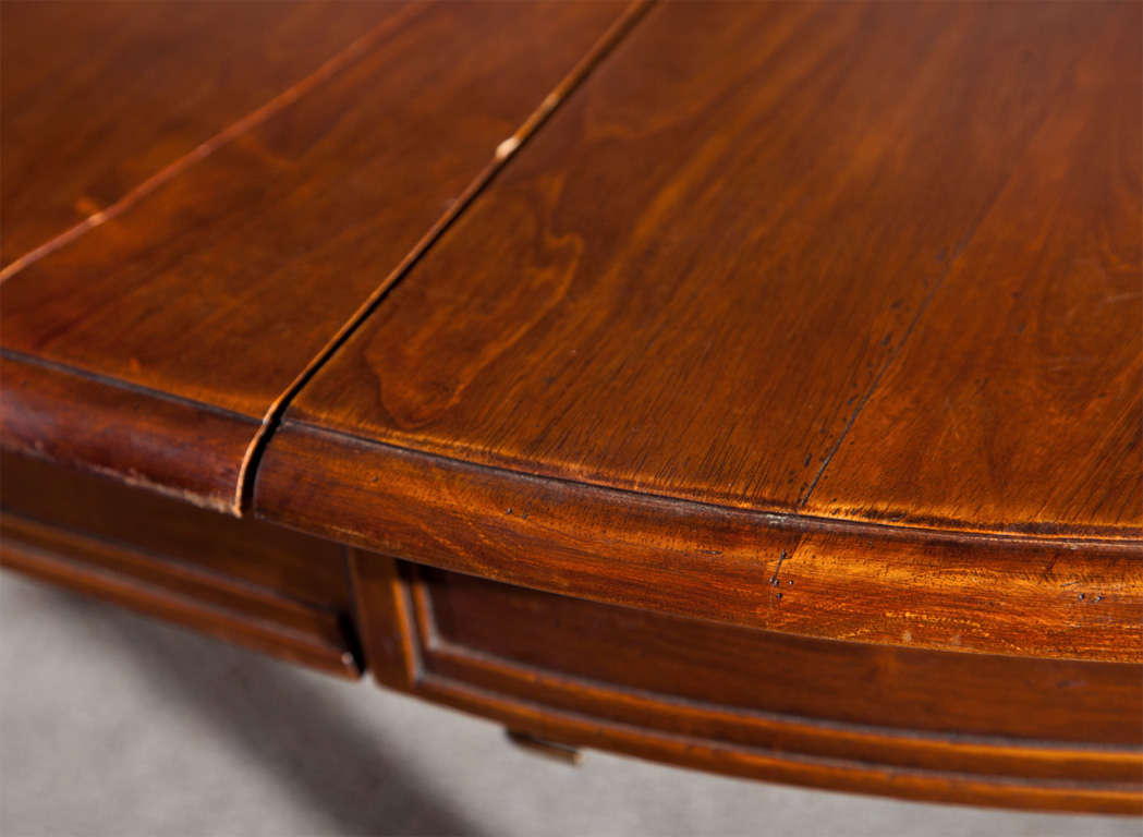 French Provincial Mahogany 4-Leaf Dining Table 1