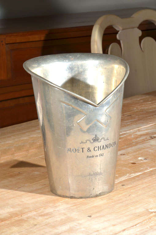 Beautiful patinated pewter Moet & Chandon Champagne bucket with impression at bottom to allow the presentation of the Champagne.