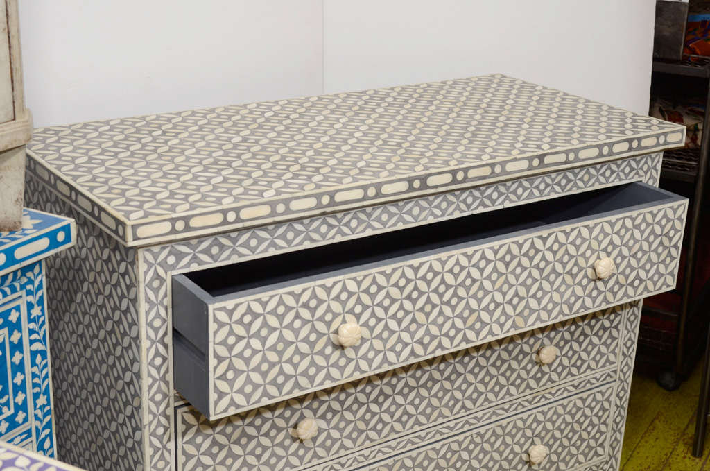 Indian Grey and White Inlaid Bone Bureau 5