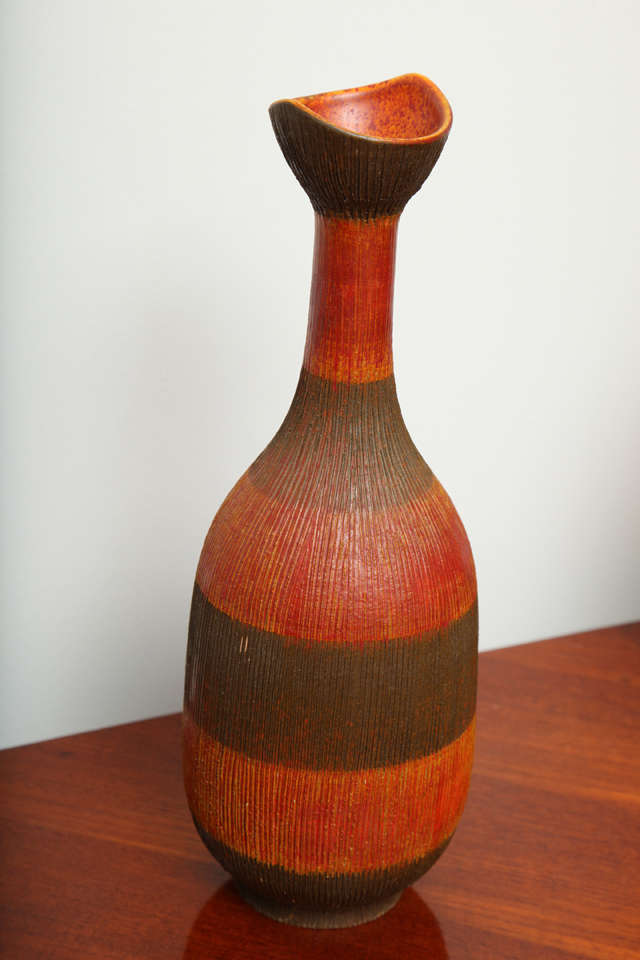Raymor Striped Ceramic Table Lamp & Vase 4