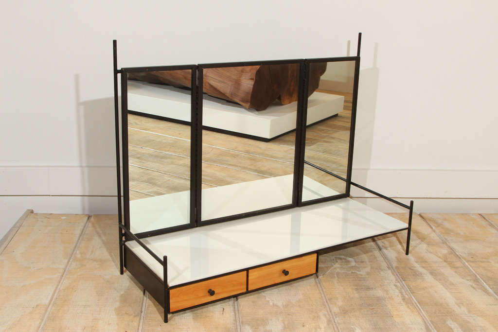 Classic McCobb design from the height of his reign as America's most successful designer in the 1950's.