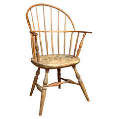 Antique Massachusetts Sack Back Windsor Arm Chair
