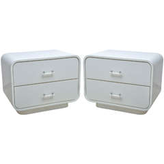 Vintage Pair of White Lacquer Nightstands with Lucite Drawer Pulls