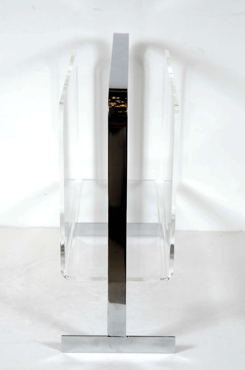 Mid-Century Modernist Lucite and Chrome Magazine Stand In Excellent Condition In New York, NY