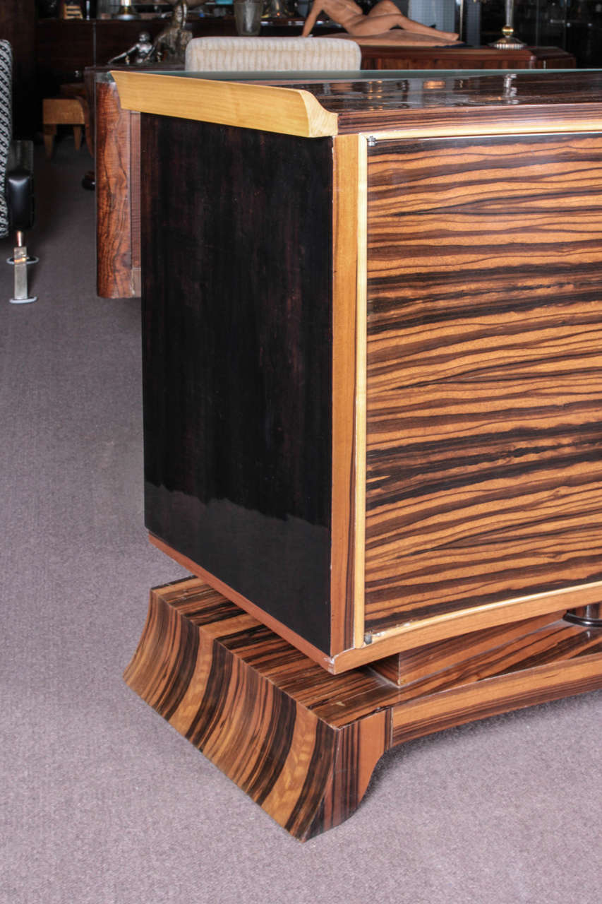 French Art Deco Macassar Ebony Cabinet Attributed to A. Guenot 4