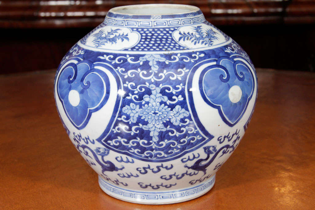 19th Century Chinese Blue and White Porcelain Jar