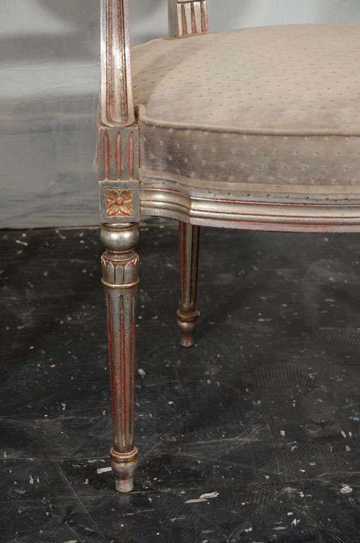 A Fine Neoclassical  Gilt wood Dining Chairs Set For Sale 2