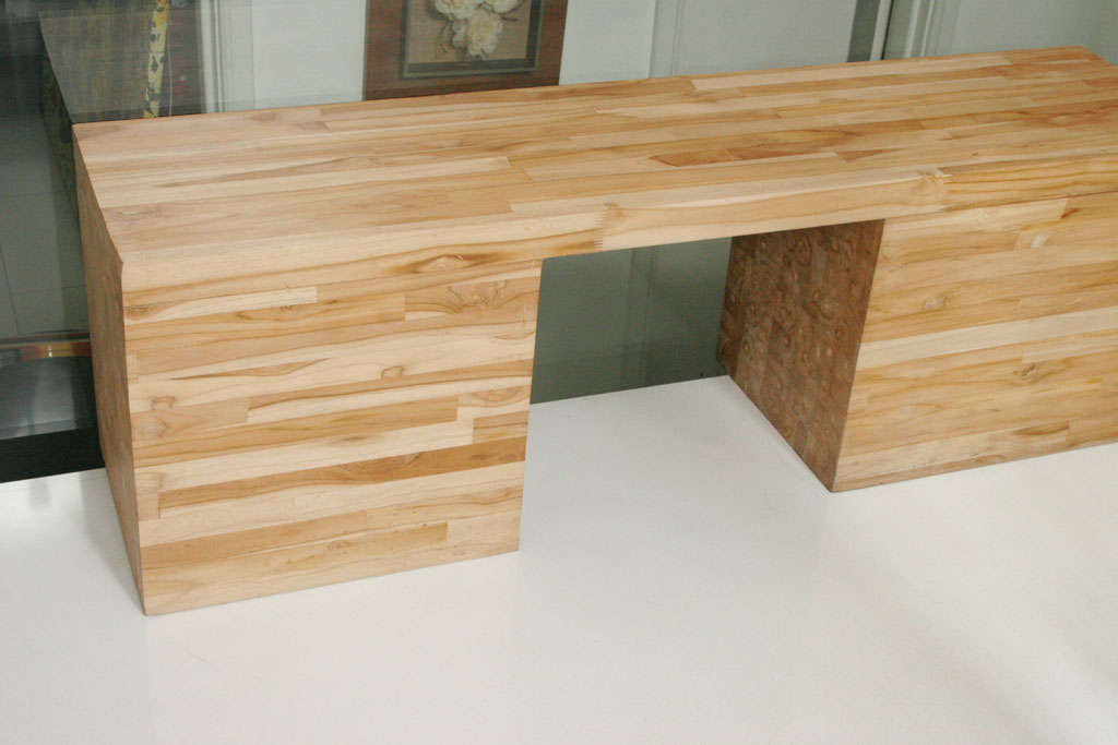 Contemporary Tama Bench by Leonardo Bueno For Sale