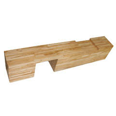 Tama Bench by Leonardo Bueno
