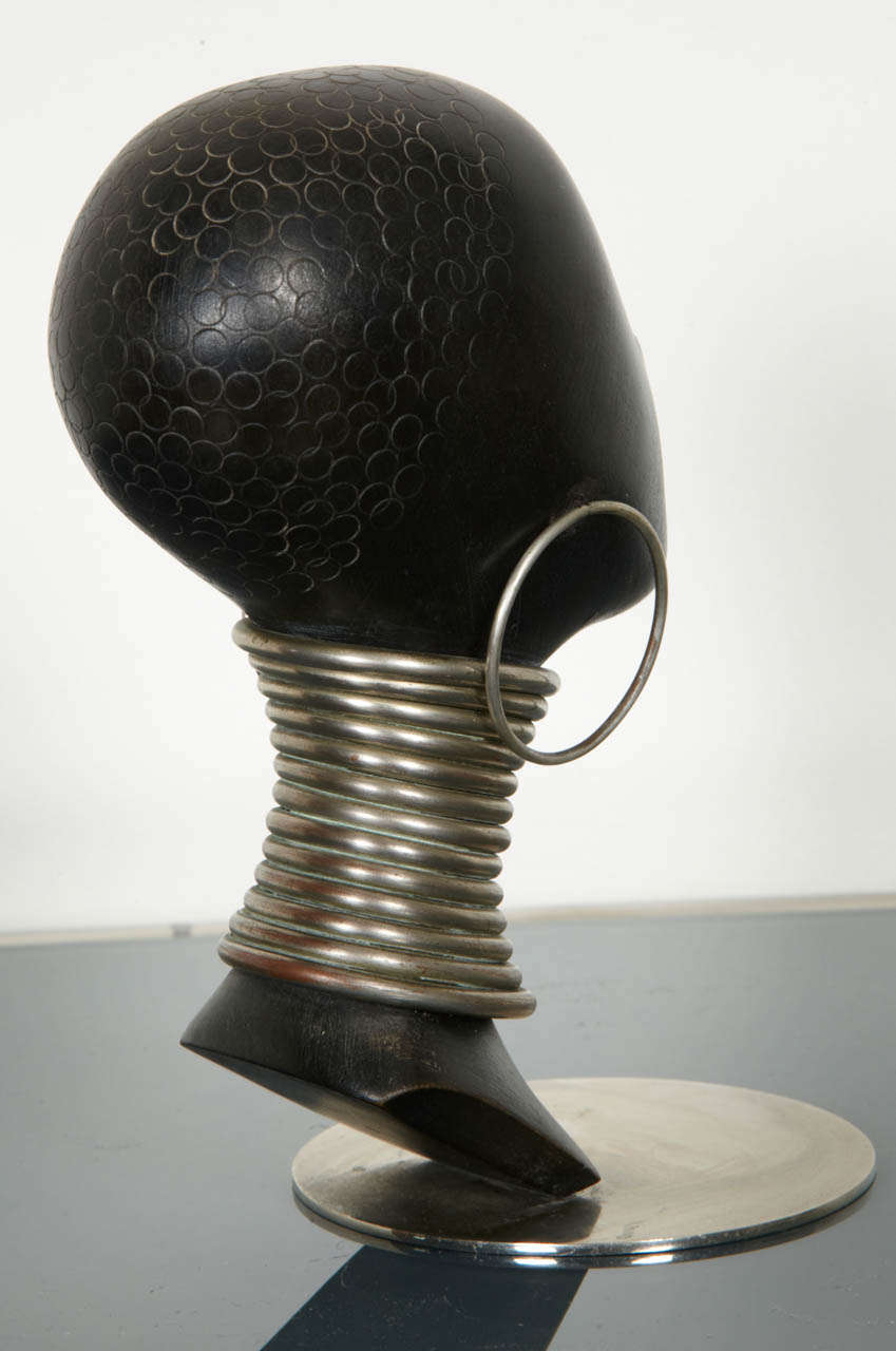 Ébène tête de femme en ébène Art Déco des années 1930 par Karl Haguenauer