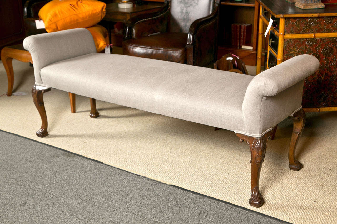 Queen Anne style leg in Mahogany wood and finish - Circa 1910
Newly reupholstered in Irish grey linen-