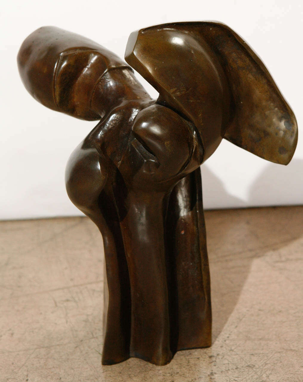 A bronze sclupture by Sy Rosenwasser entitled 