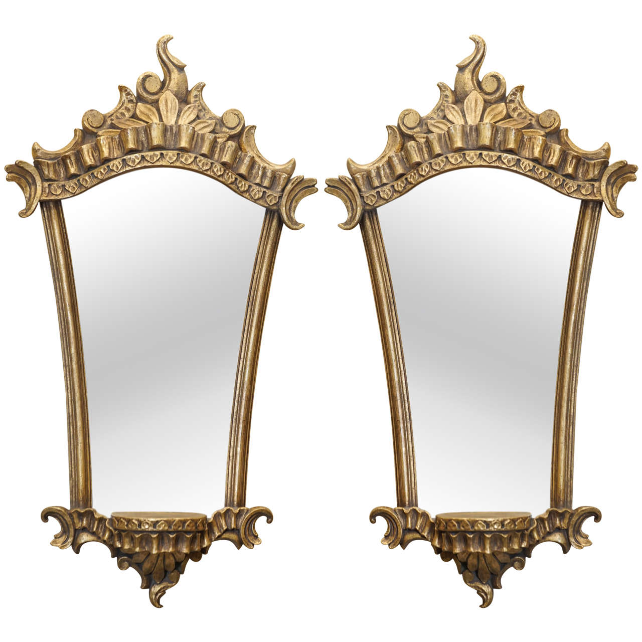 Paire de supports muraux italiens de style baroque vintage dorés et miroirs