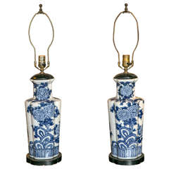 Pair of 19th Century Chinese Rose Medalion Lamps