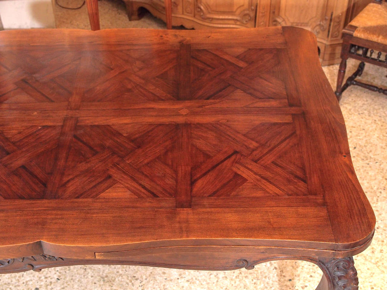 Antique French Walnut Parquetry Draw-Leaf Table In Excellent Condition In New Orleans, LA