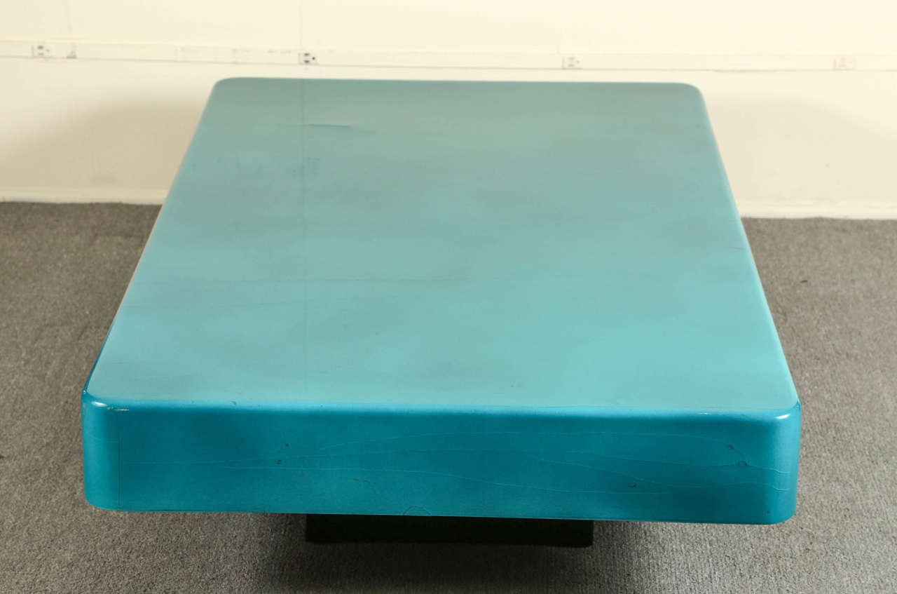 Mid-20th Century Stunning Peacock Blue Coffee Table by Aldo Tura
