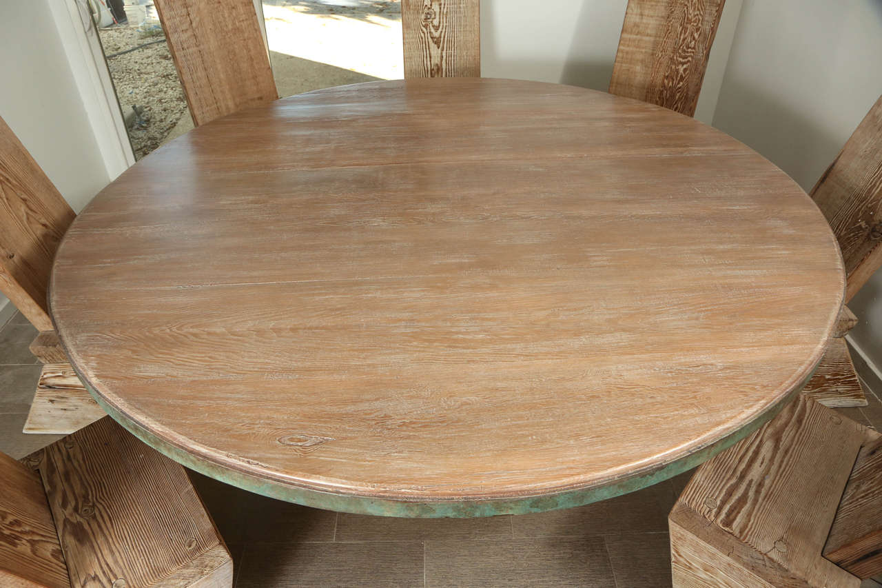 Dining Table with Eight Matching Chairs In Good Condition In New York, NY