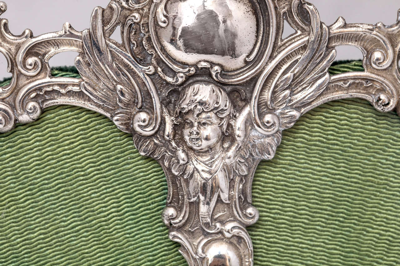 Continental (.800) Silver Footed Double Picture Frame In Excellent Condition In New York, NY