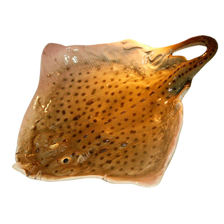 French majolica platter in the form of a stingray