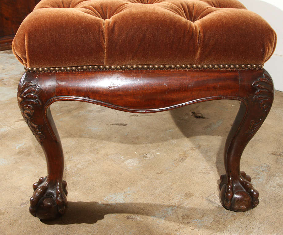 English, Ball and Claw Foot Bench In Excellent Condition In Los Angeles, CA