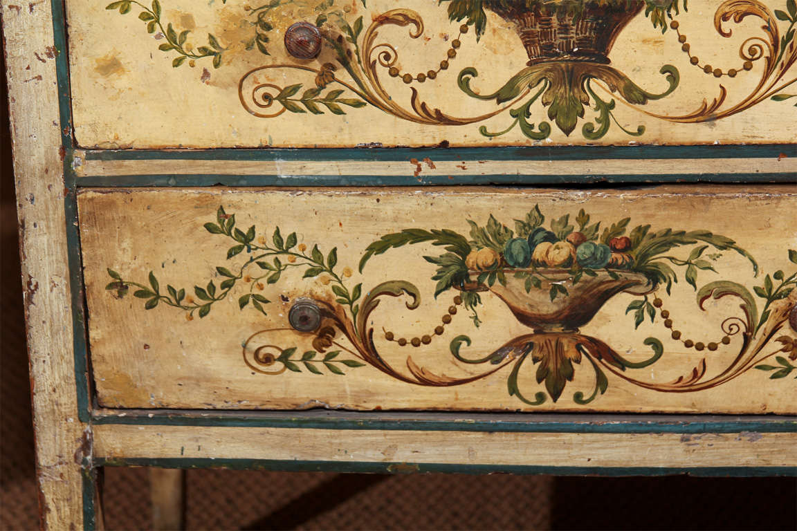 Louis XVI Pair of Italian 18th Century Painted Commodes For Sale