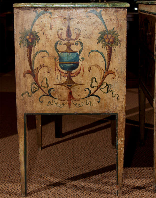 Pair of Italian 18th Century Painted Commodes For Sale 3