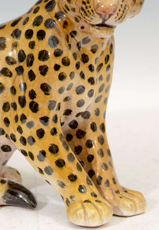 Mid Century Italian Majolica Sculpture of a Leopard In Good Condition In New York, NY