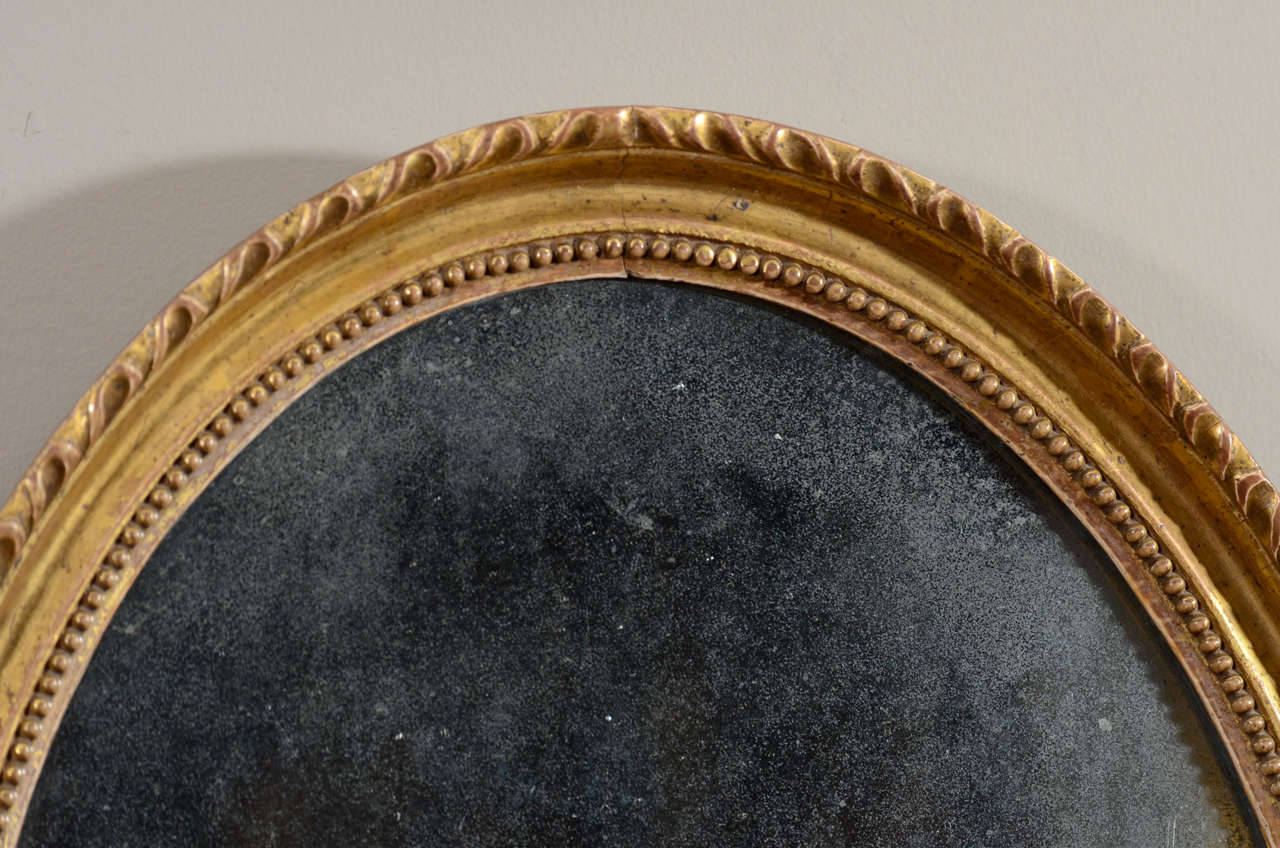 Pair of 18th Century English Oval Gilt Mirrors In Excellent Condition For Sale In New York, NY