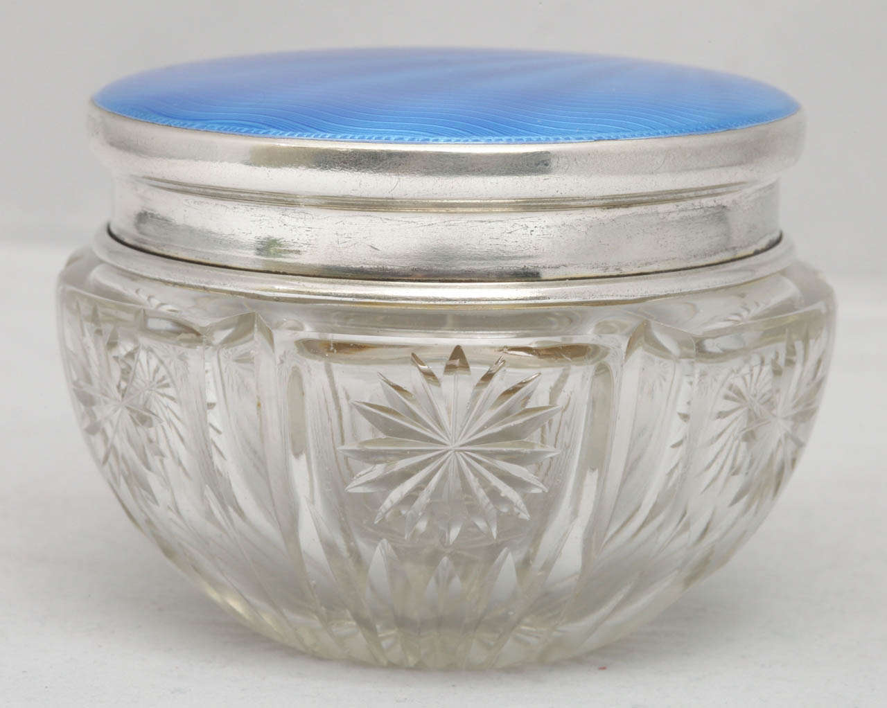 Art Deco Powder Jar Mounted by a Sterling Silver and Blue Guilloche Enamel LId In Excellent Condition In New York, NY