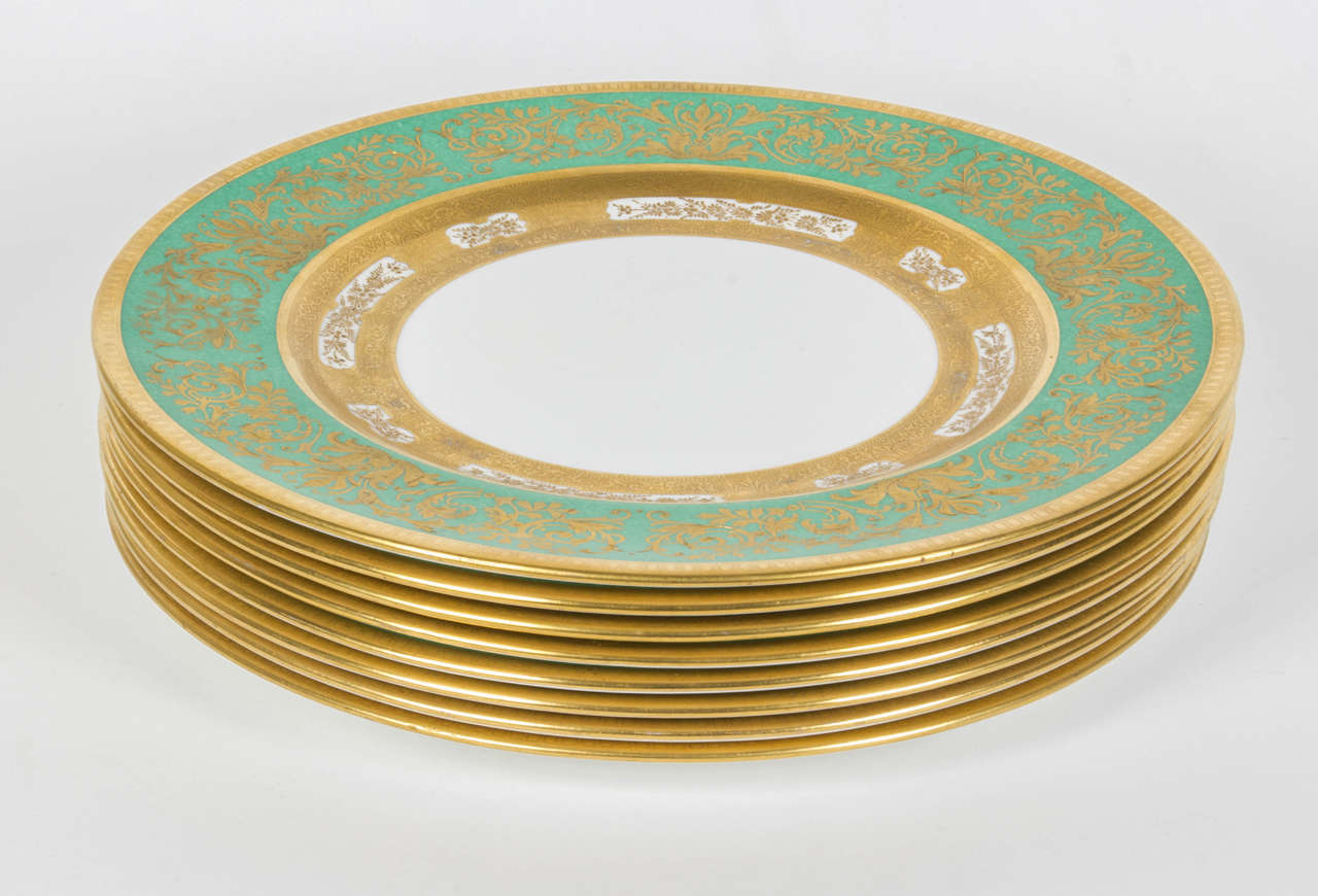 12 Gilt Encrusted Green Crown Staffordshire Presentation Plates 2