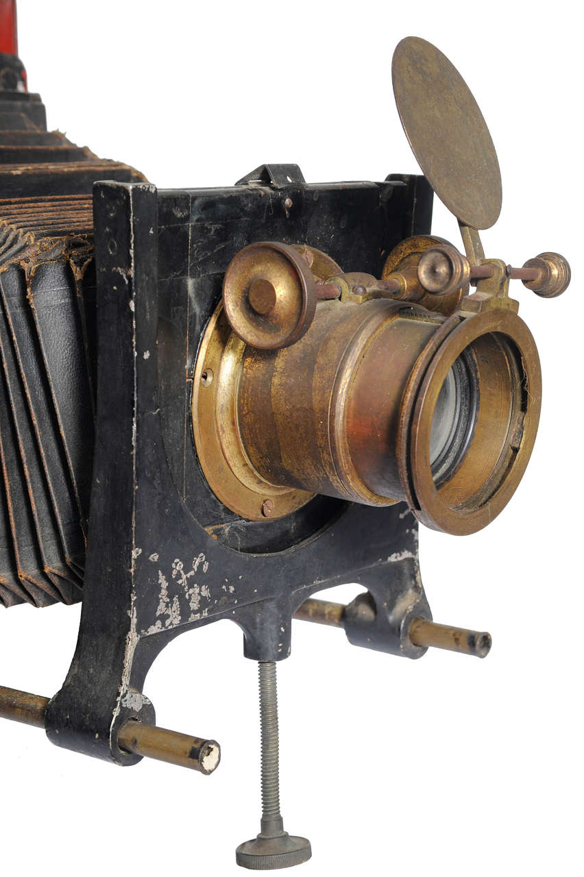 Early Ancient Projector In Good Condition For Sale In Milan, IT