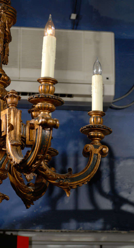 19th.C Italian Carved Giltwood chandelier For Sale 2