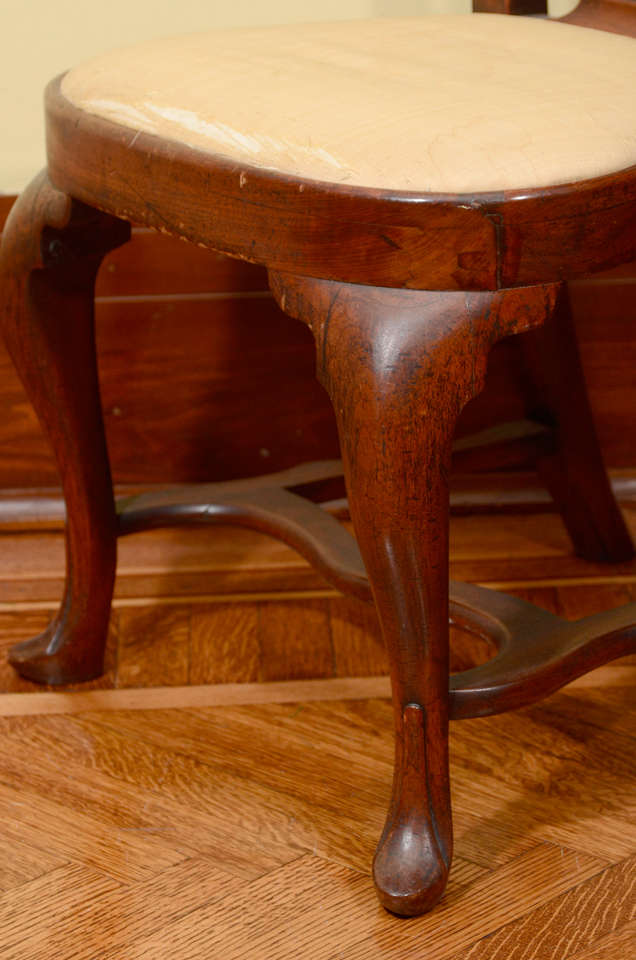 A Rare Queen Anne Walnut Compass-Seat Side Chair   Philadelphia, c. 1750 1
