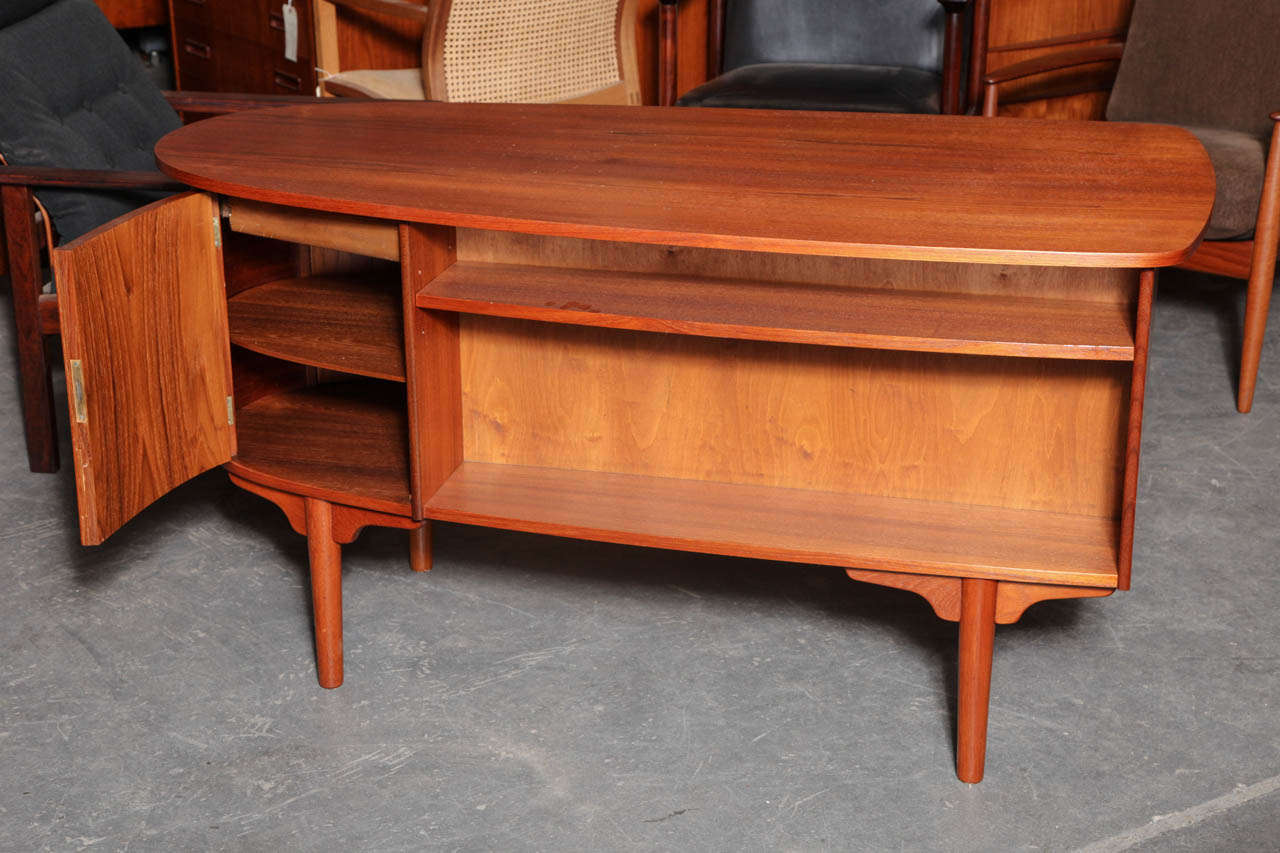 Scandinavian Modern Danish Modern Atomic Era Teak Bullet-Shaped Desk