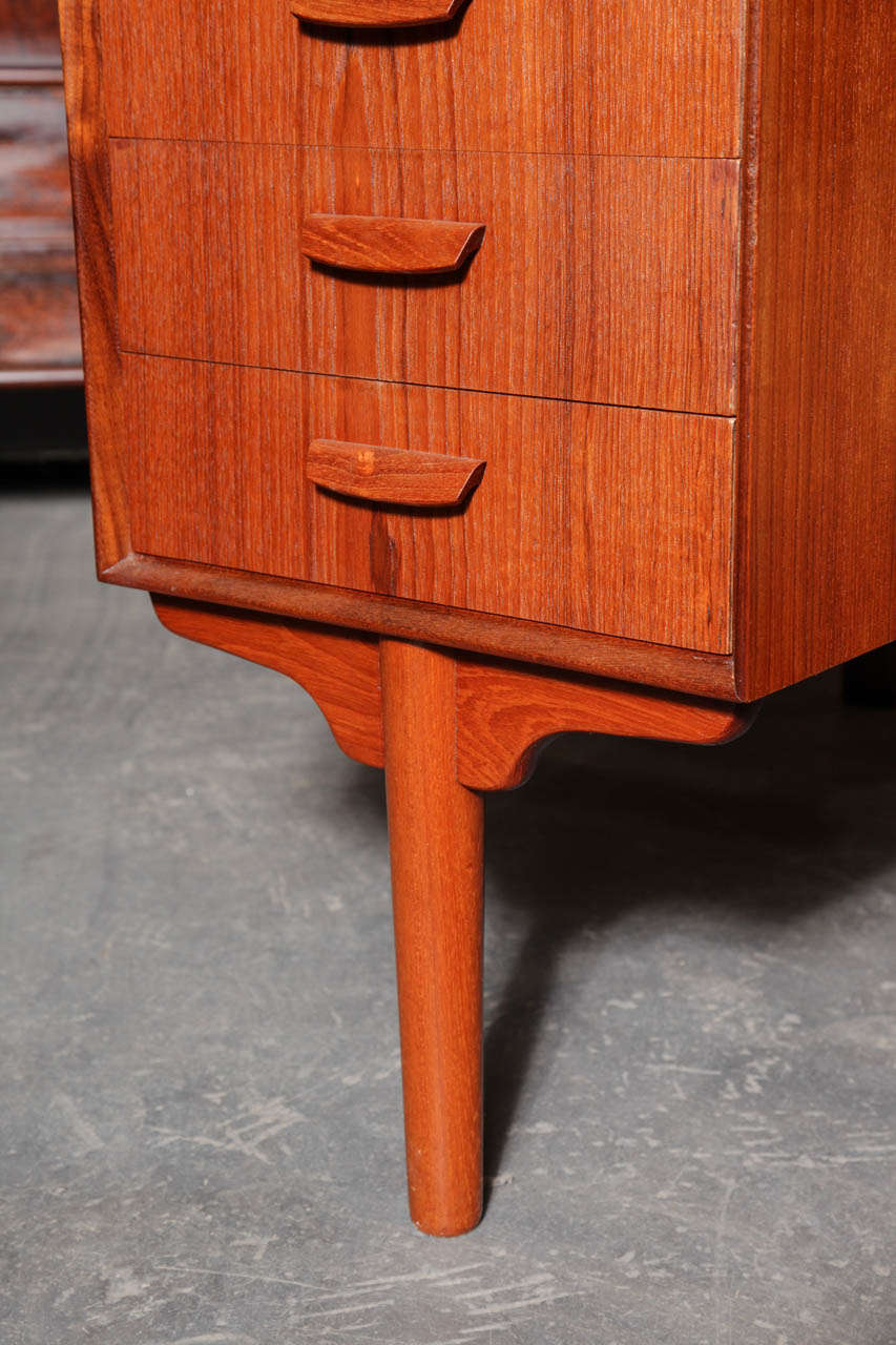 Danish Modern Atomic Era Teak Bullet-Shaped Desk 3