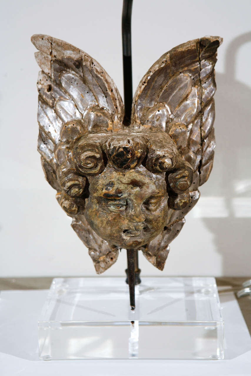 Carved Pair of 18th Century Italian Cherub Lamps For Sale